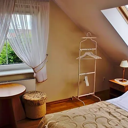 Couette-café Mechelinka 3*